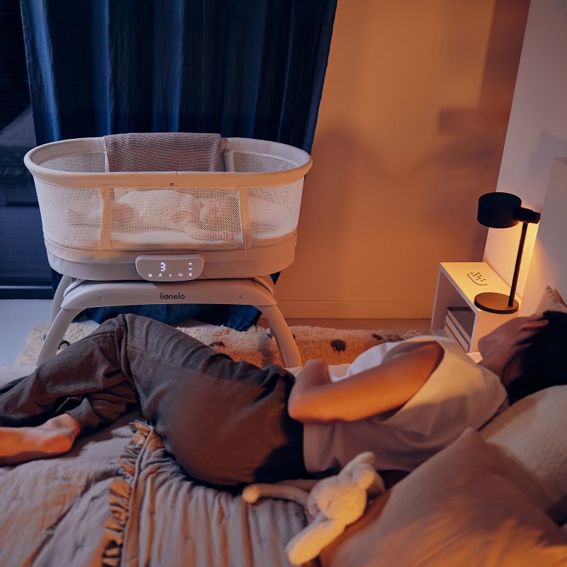 Lionelo Coral White — Kinderbett-Wiege mit Waagefunktion