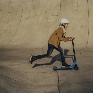 Lionelo Whizz Black Carbon Yellow — Roller