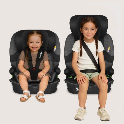 Kinder in Kindersitzen.